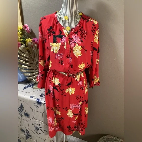 Old Navy Red Floral Bell Sleeve Dress - Picture 7 of 16